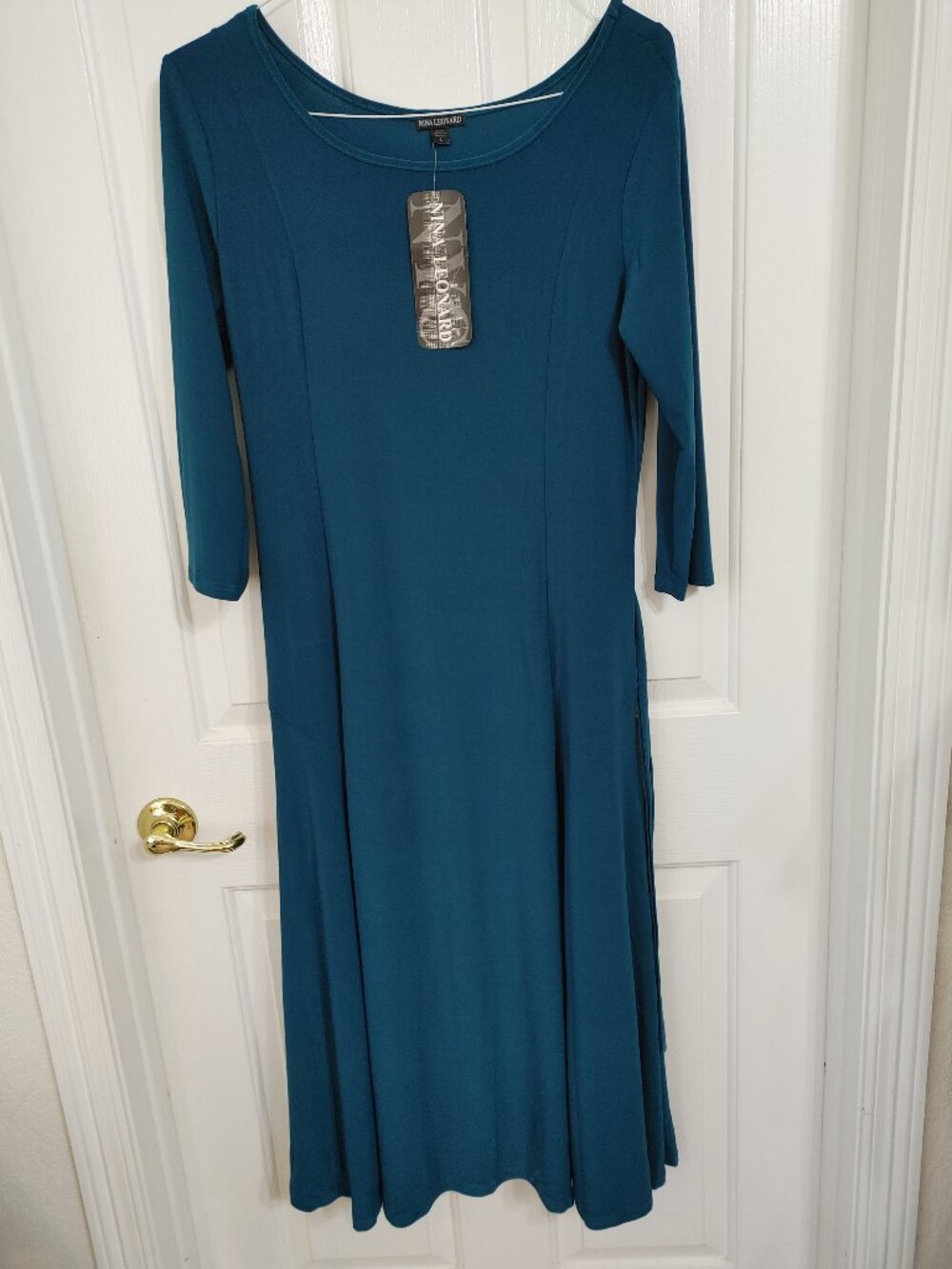 Nina Leonard Size L